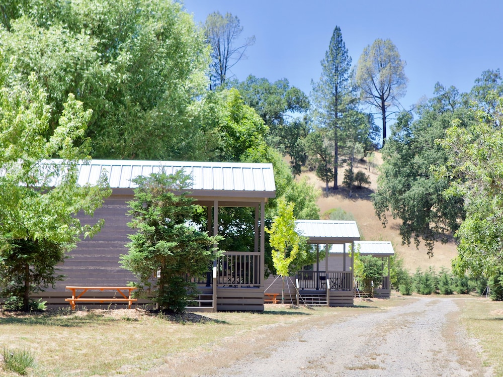 Mountain Retreat Cottage - C6 photo 2