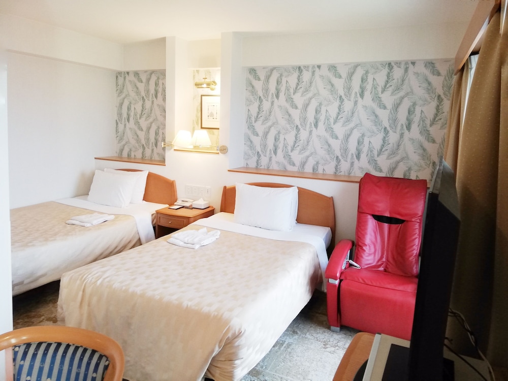 Twin Room, Multiple Beds, Smoking, Ocean View - Photo 1