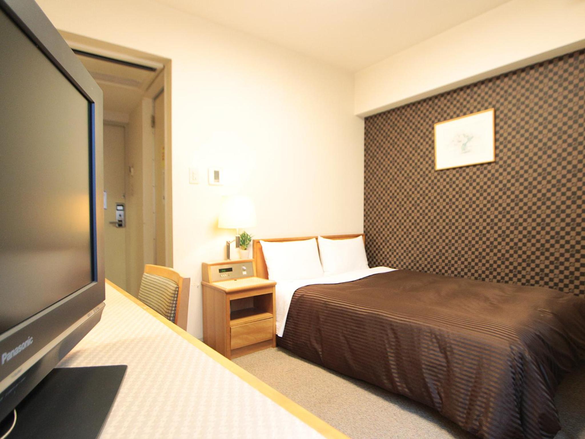 Double Room with Small Double Bed - Non-Smoking photo 1