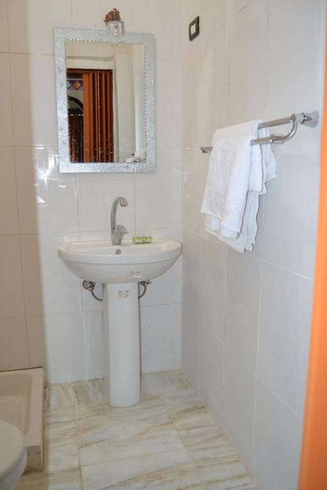 Single Room, Smoking photo 1