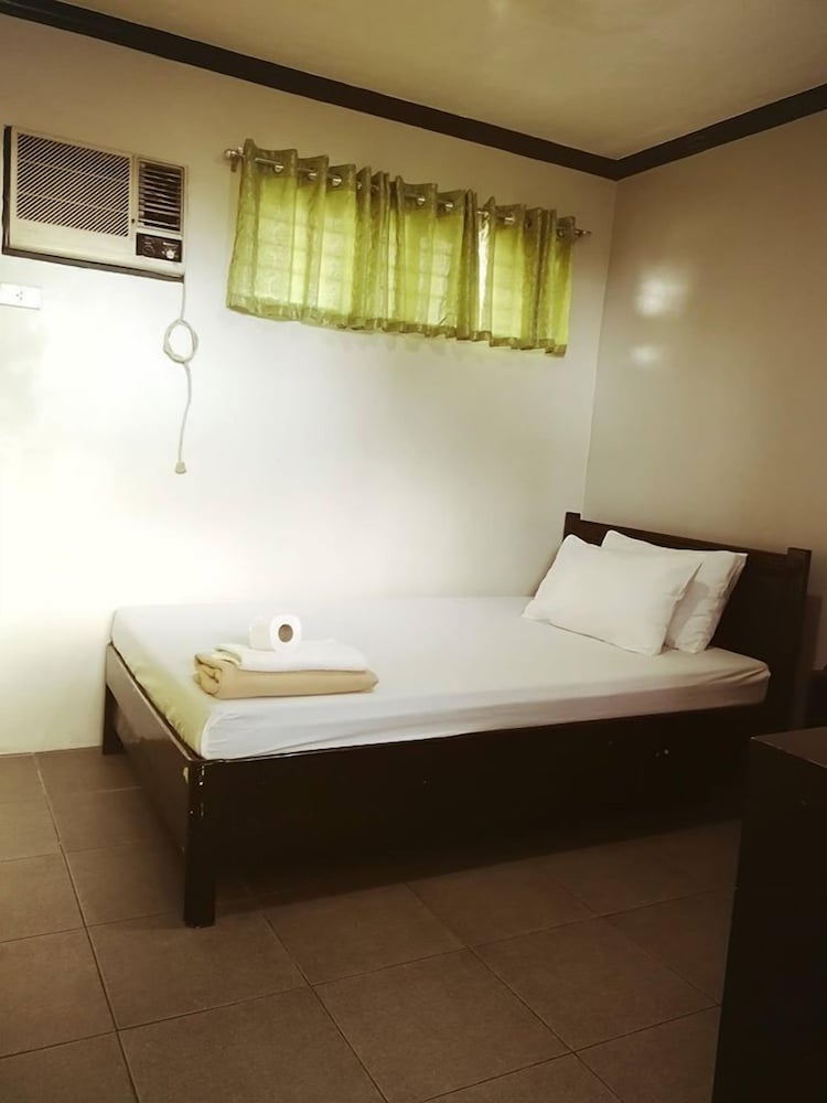 Deluxe Room - Photo 4