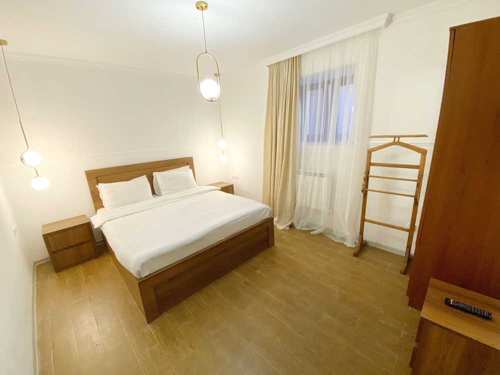 Deluxe Suite photo 2