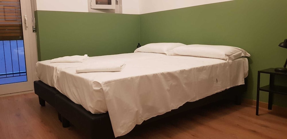 Economy Double or Twin Room, Accessible photo 2