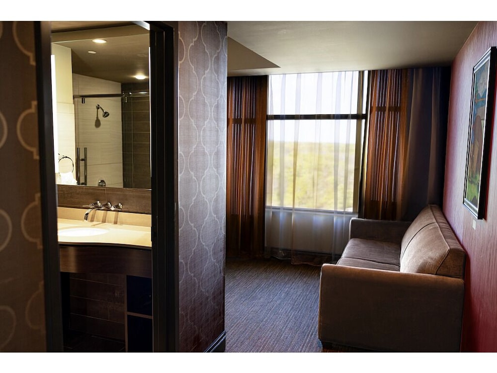 Deluxe Room, 2 Queen Beds (Deluxe Double Queen) - Photo 3