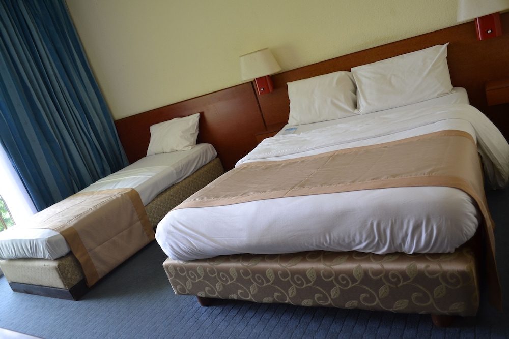 Standard Double or Twin Room photo 1