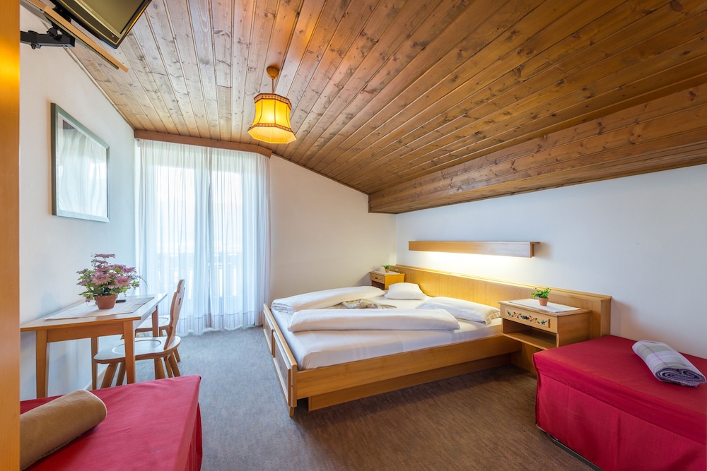 Double Room, 1 Double Bed, Non Smoking photo 1