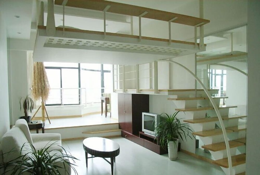 Family Room, River View