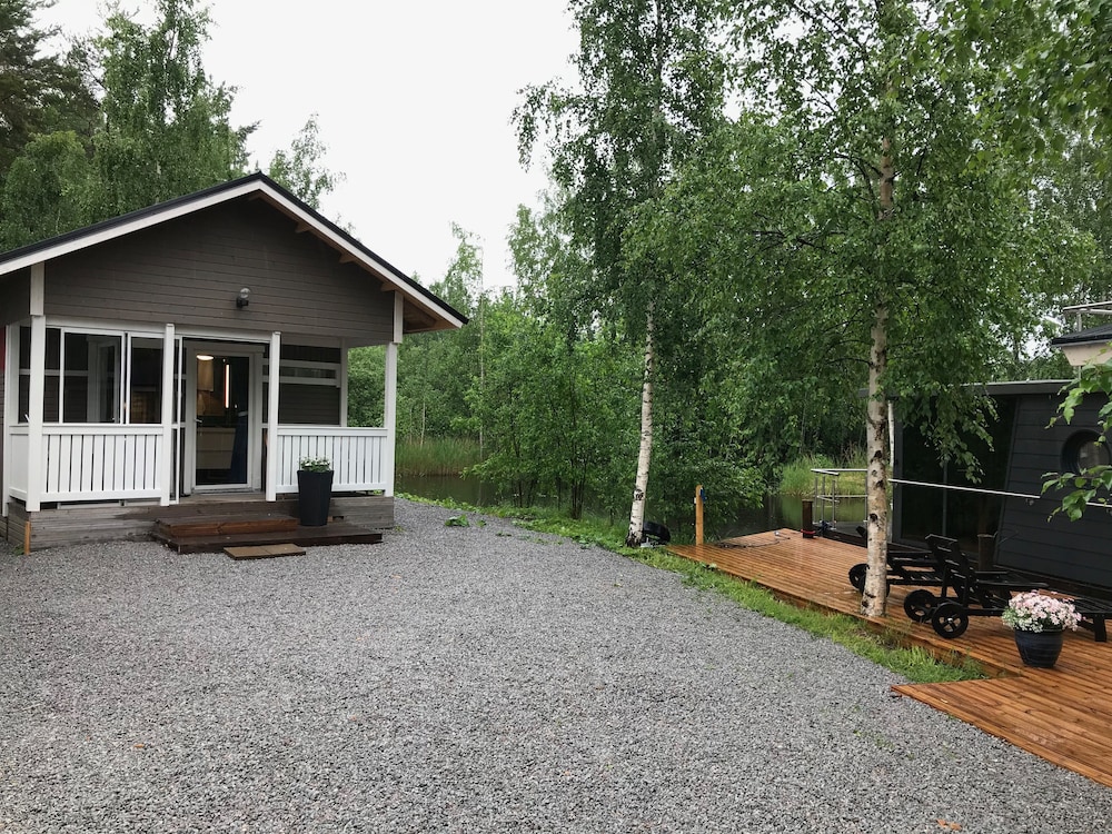 Family Cabin photo 2