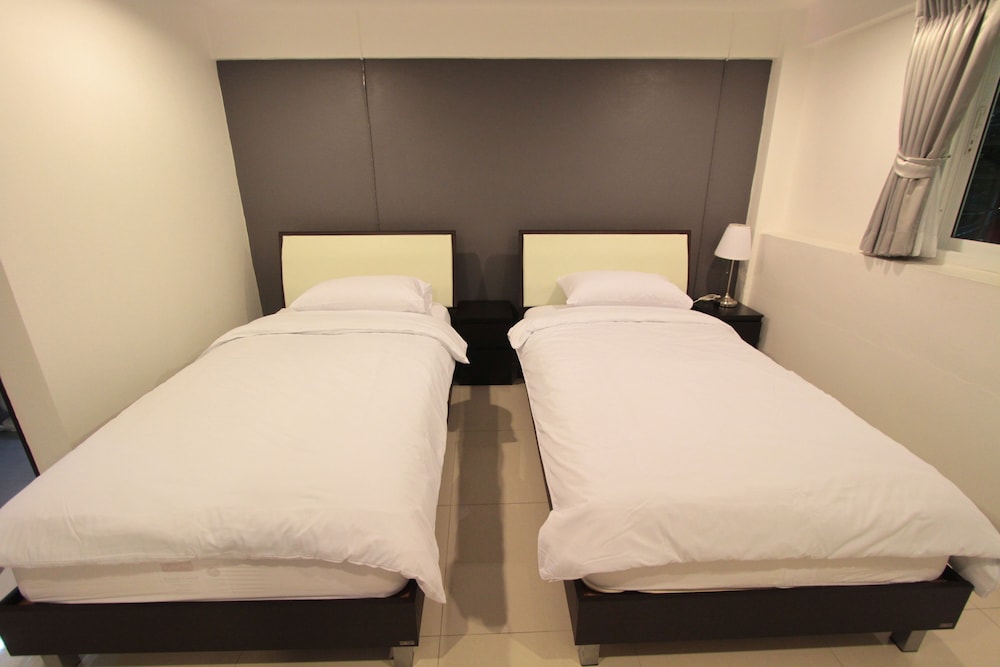 Superior Twin Room, Balcony photo 1