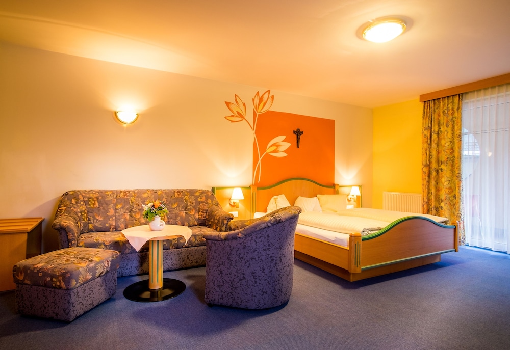 Superior Double Room, 1 Bedroom, Non Smoking, Mountain View photo 3