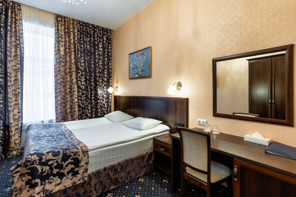 Standard Double or Twin Room photo 1