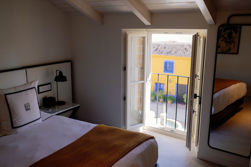 Premier Double Room (Plaza) photo 2