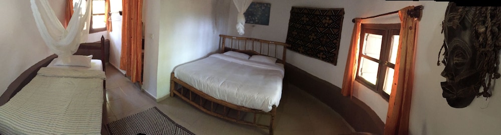 Traditional Triple Room, 1 Bedroom, Partial Sea View, Garden Area photo 1