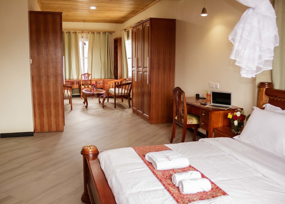 Apartment, 2 Bedrooms, Pool View