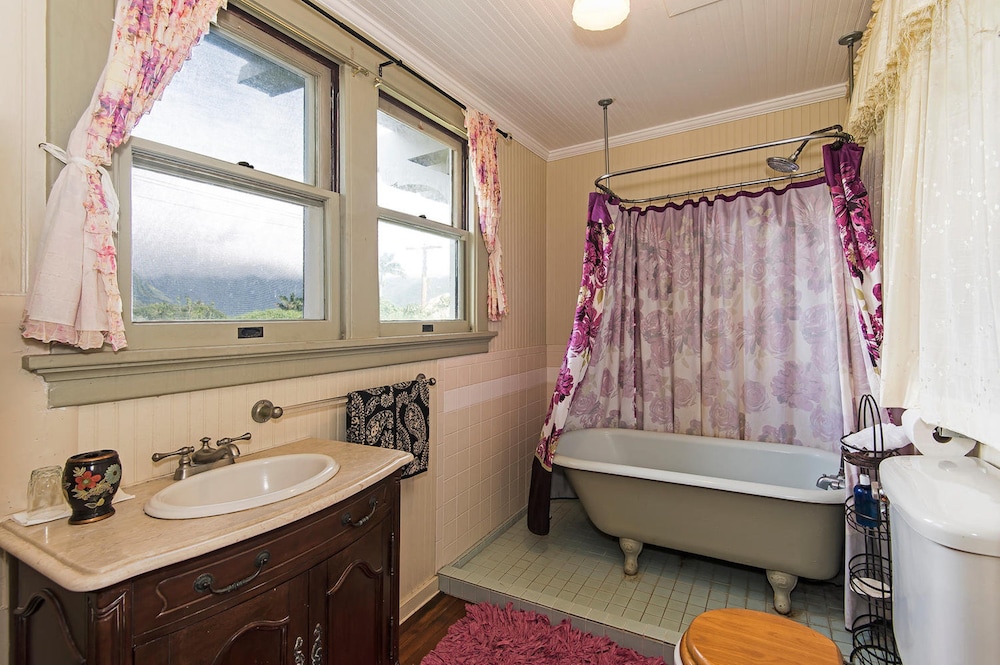 Dillingham ROom photo 2