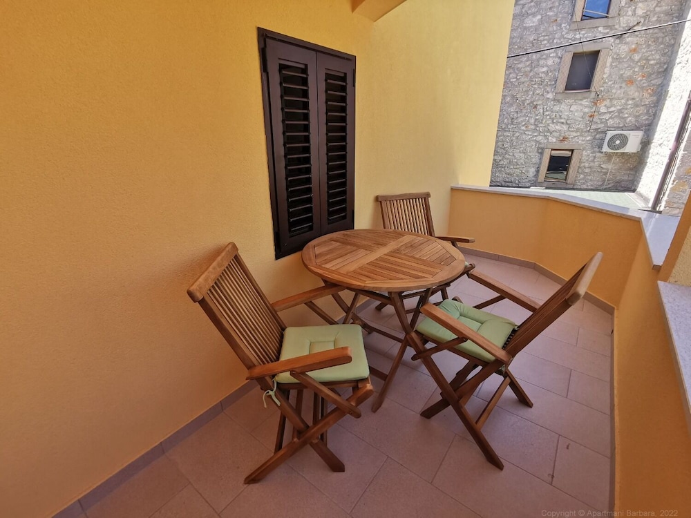 Apartment (Serenity  - free parking - A2(2))