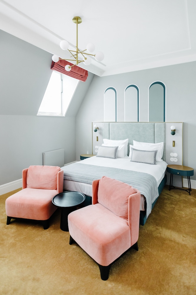 Standard Double Room - Photo 7