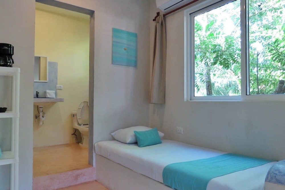 Single Room - Photo 8
