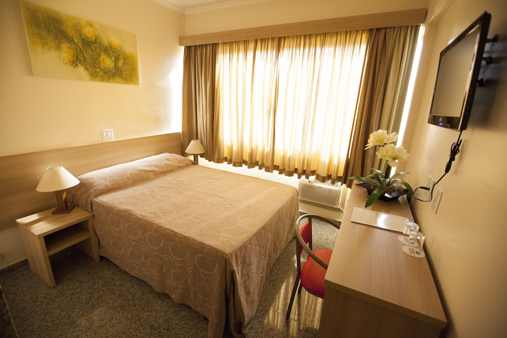 Standard Double Room - Photo 6
