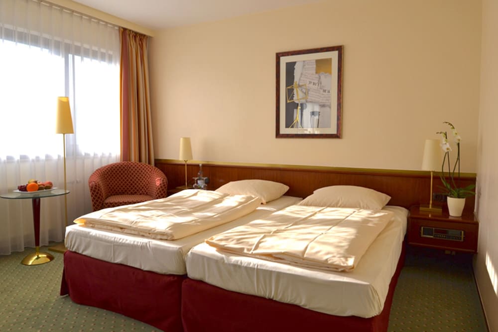 Comfort Room - Photo 2