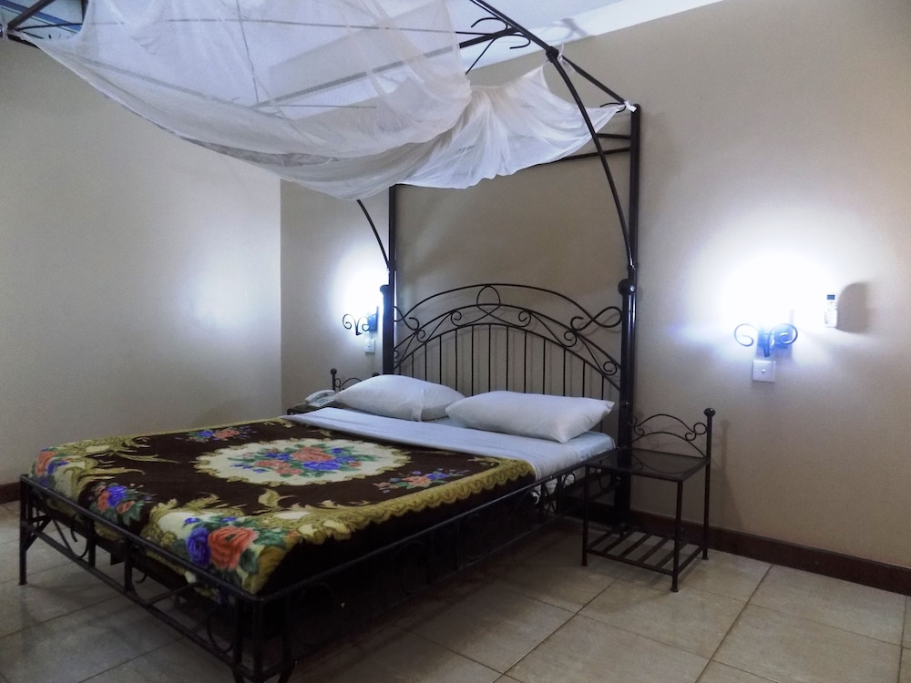 Double Room (New Wing) photo 3