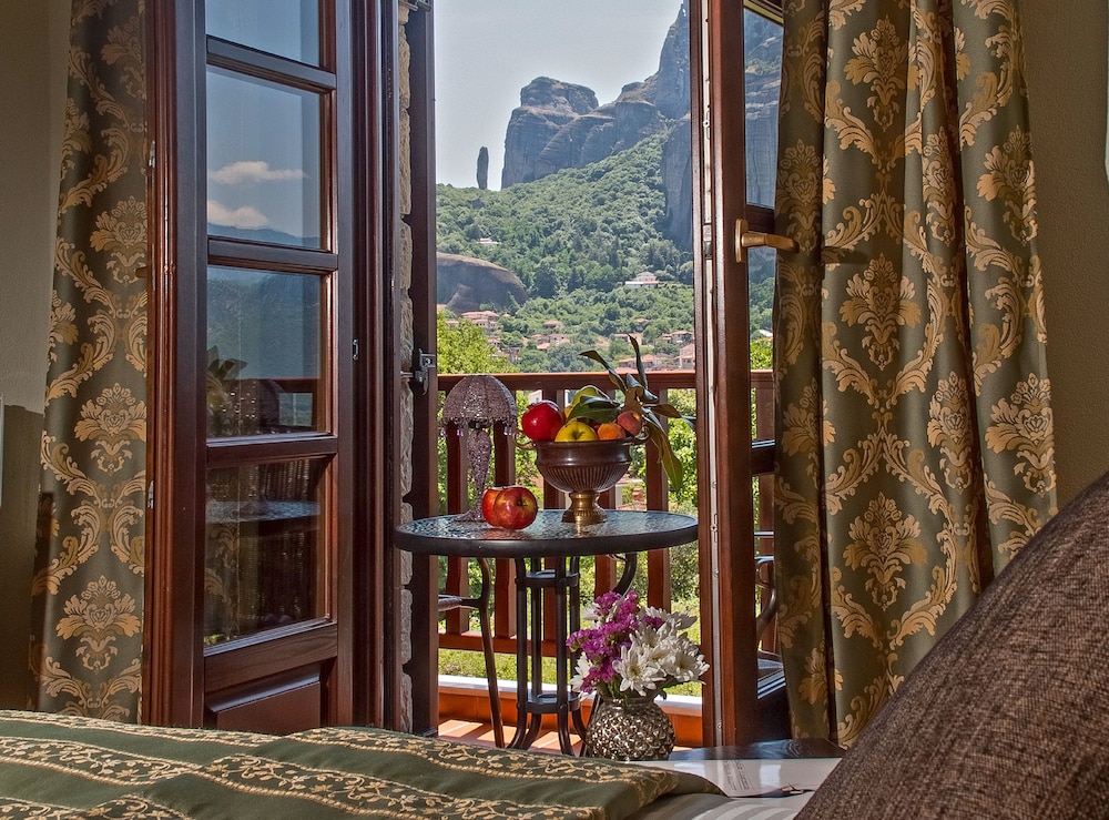 Panoramic Quadruple Room (Meteora view) photo 3