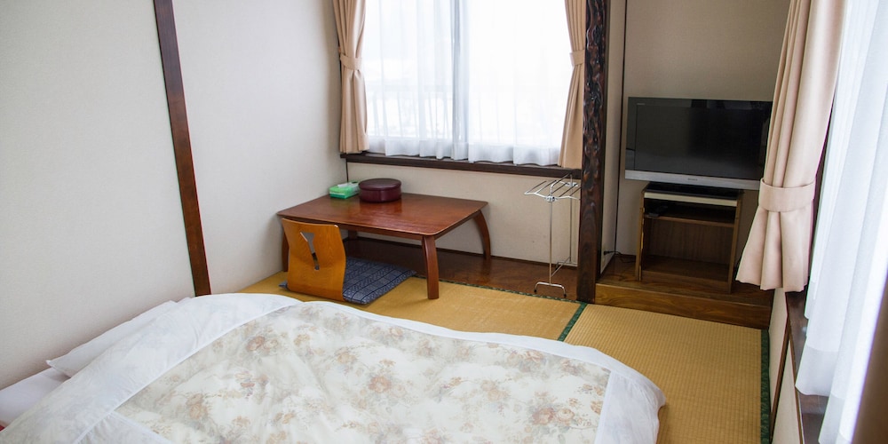Japanese-Style Room For 1 Guest