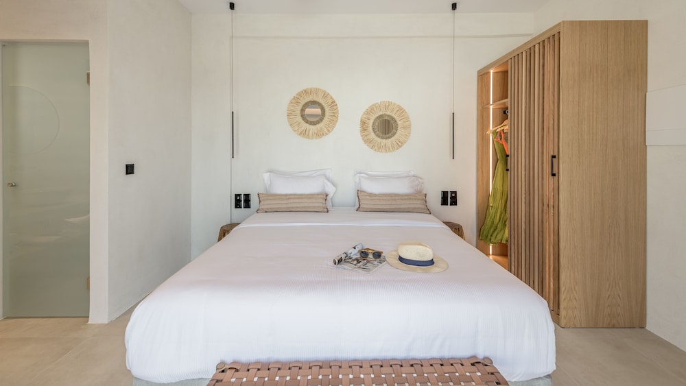 Deluxe Double Room - Photo 1
