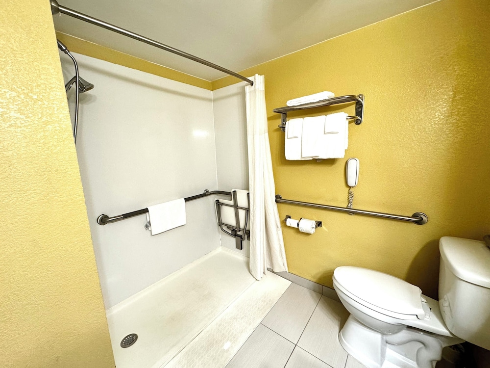 Superior Double Room, 2 Twin Beds, City View photo 1