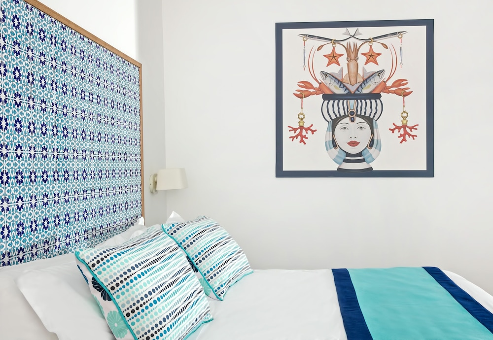 Deluxe Room, Patio, Sea View - Photo 3