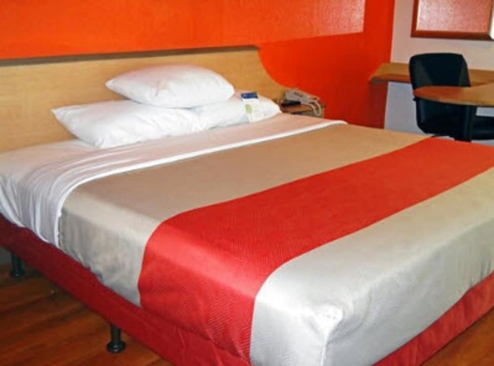 Standard Room, 1 Double Bed, Non Smoking photo 3