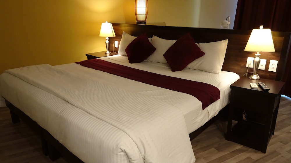 Executive Room, 1 King Bed, Refrigerator