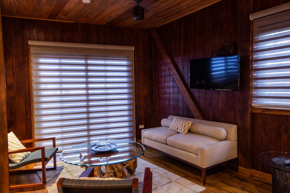 Luxury Tree House, Mountain View photo 2