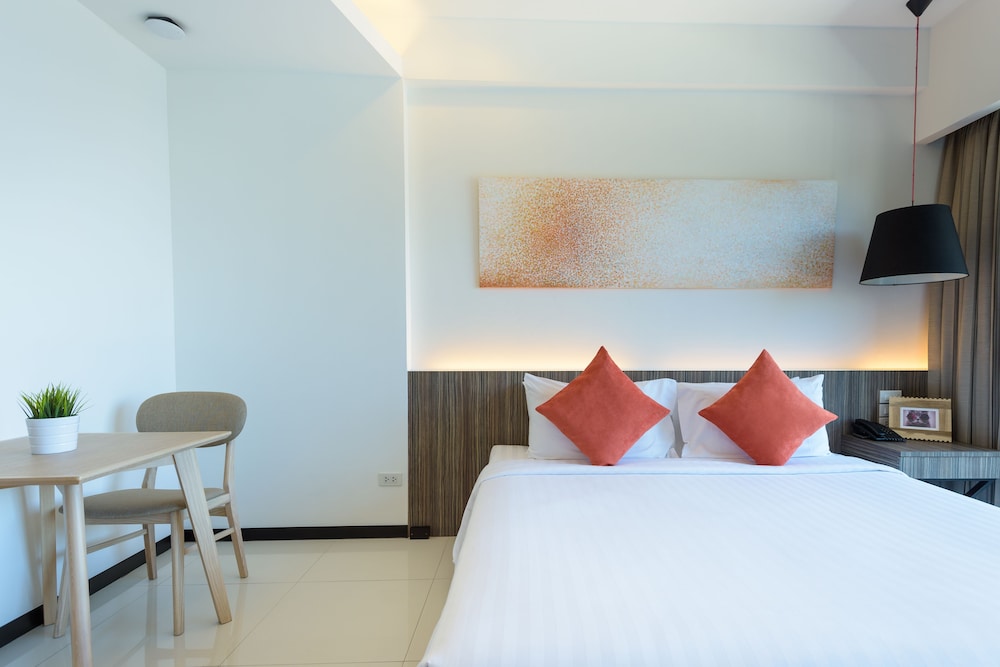 Deluxe Residence photo 3