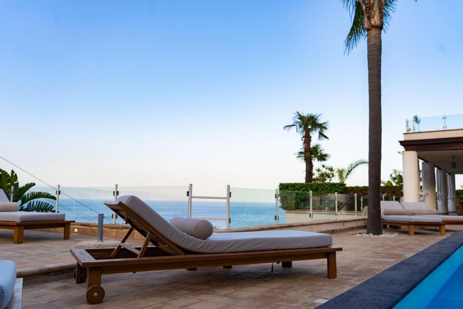 Apartment with Sea View / Private Pool photo 2