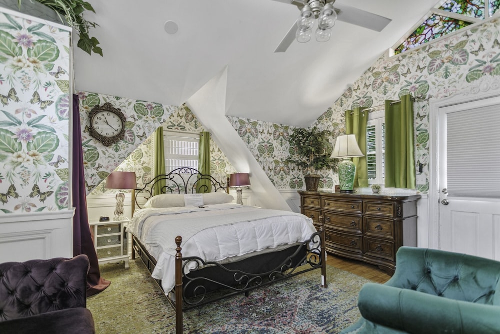 Luxury Room, Balcony, Garden View