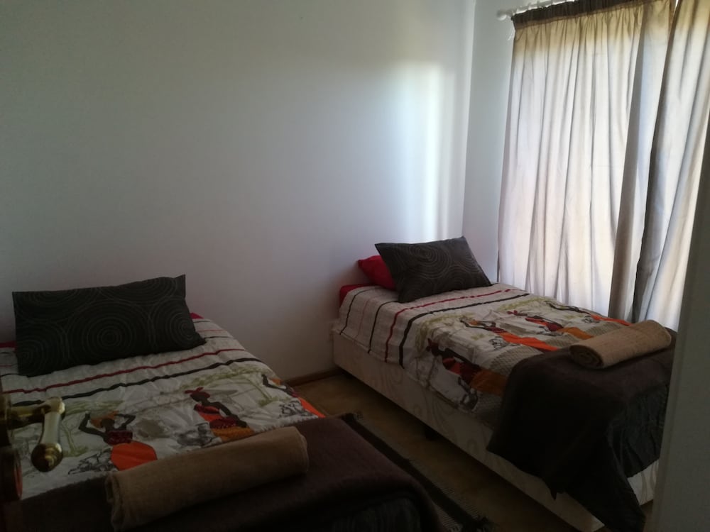 Basic Chalet photo 2