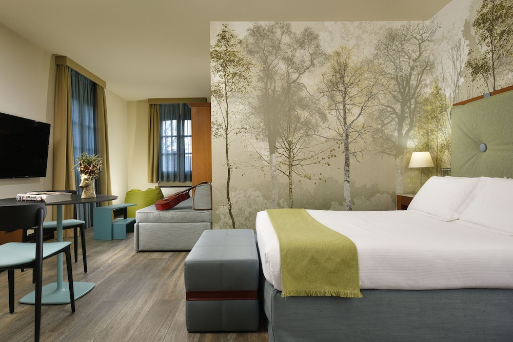 Executive Room - Photo 3