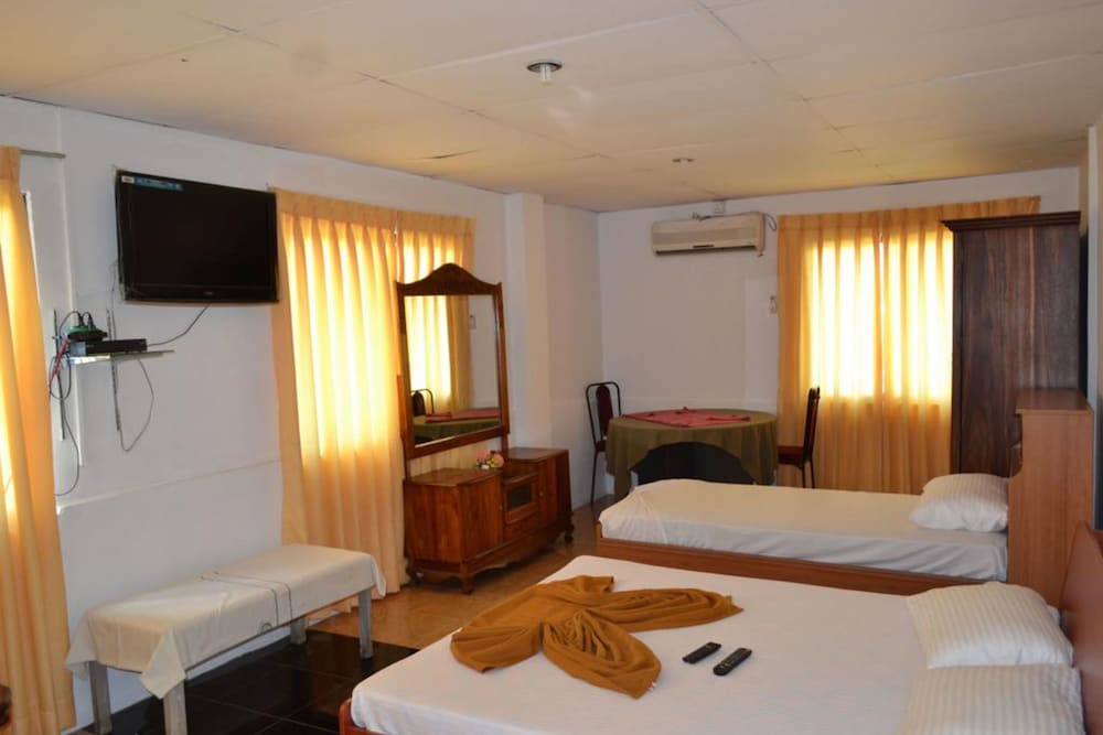 Deluxe Room, 1 Double Bed, Non Smoking photo 1
