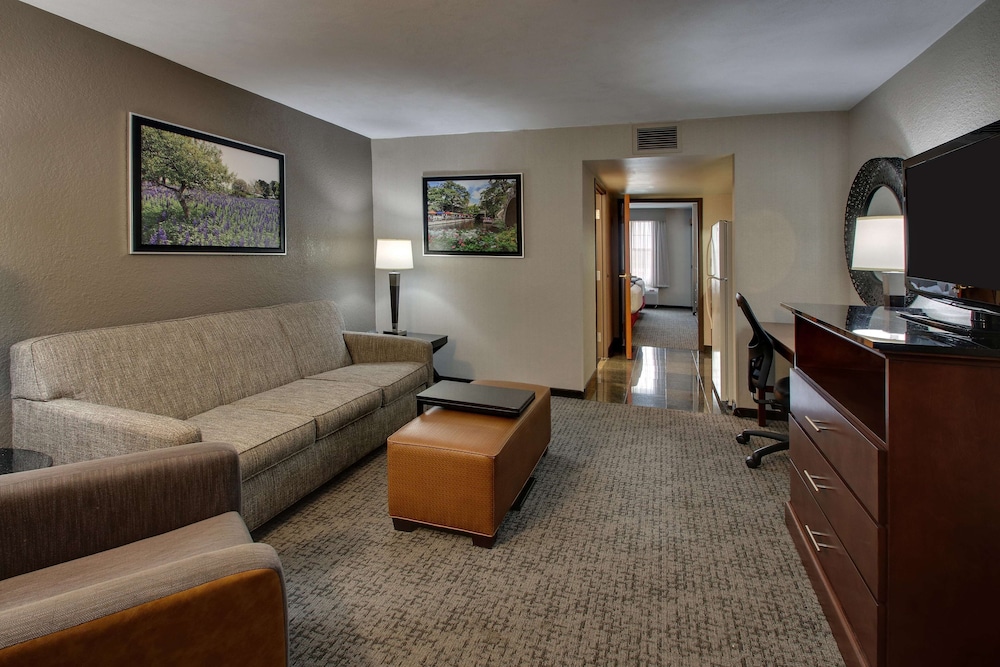 Suite, 2 Queen Beds, Kitchen (Sofabed, 2 Rooms, Upper Floor) photo 1
