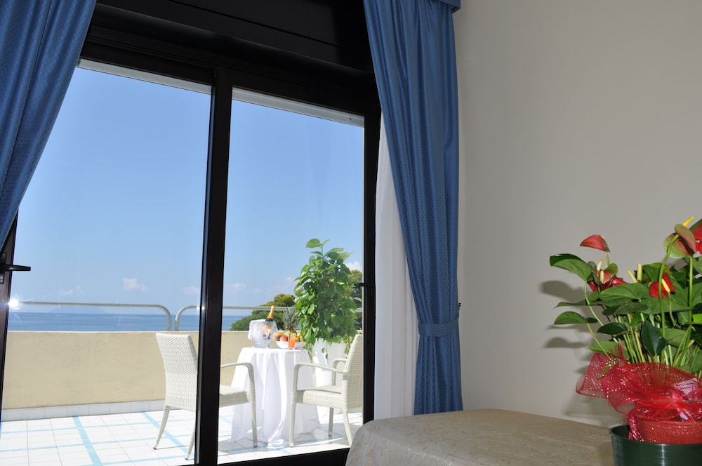 Panoramic Suite