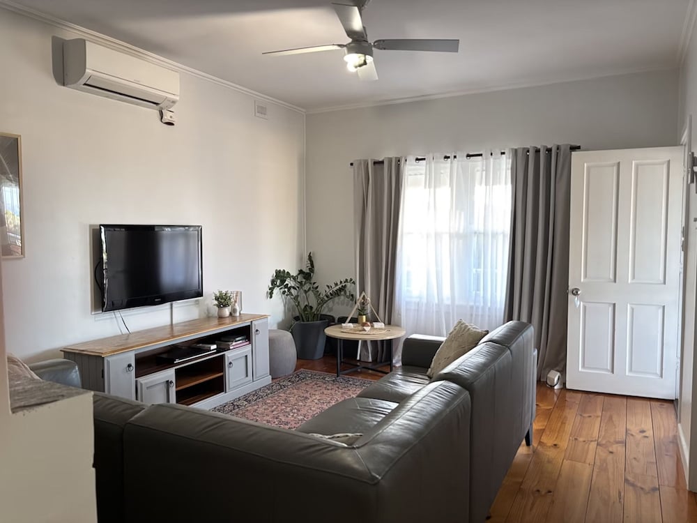House photo 2