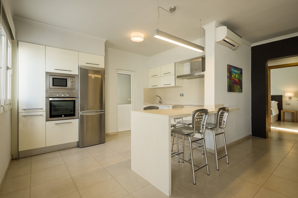 Superior Villa, 2 Bedrooms (2 adults + 2 children) thumbnail 6