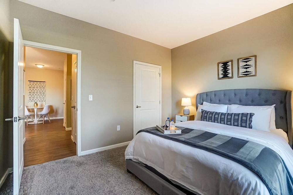 Lux Dublin 2BR 1st Floor W D Pet Friendly, Billede 13