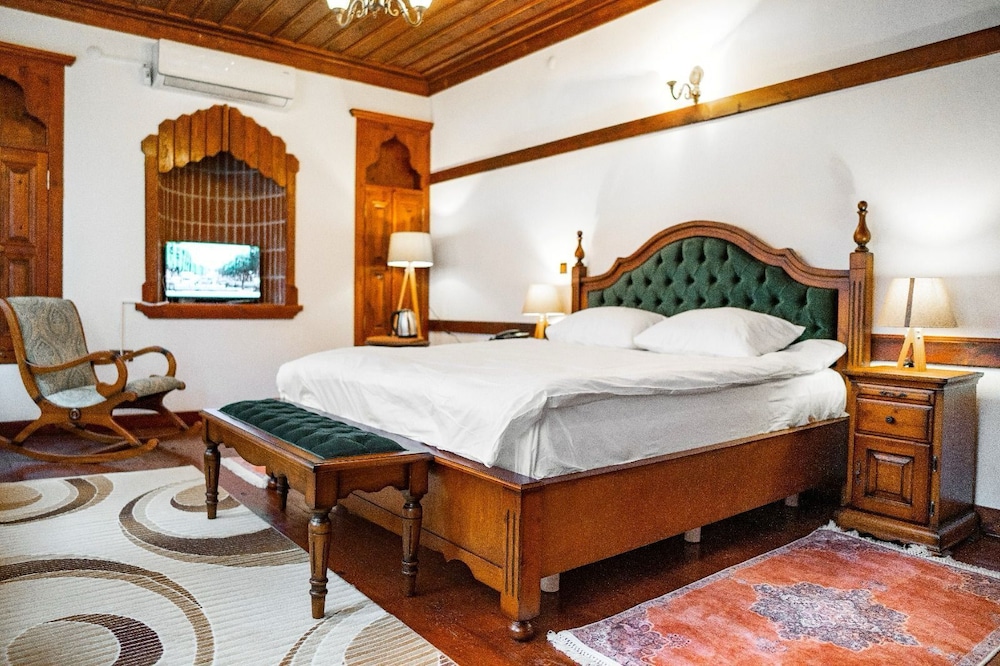 Deluxe Double Room photo 2