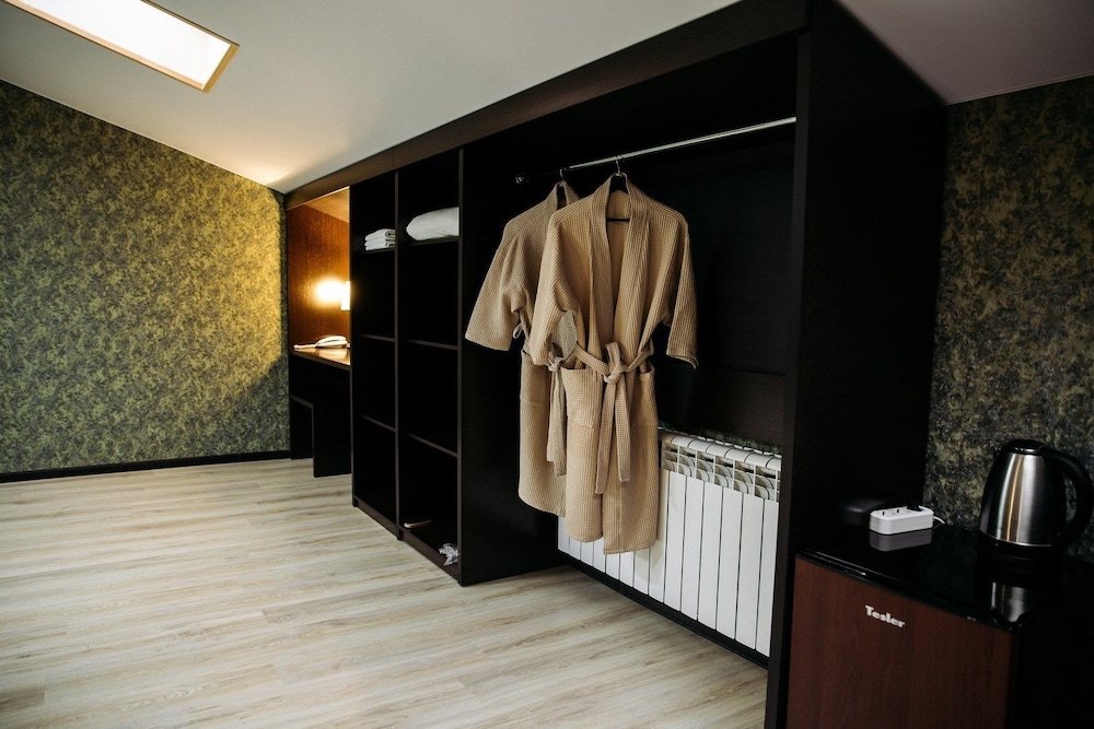 Deluxe Suite photo 2