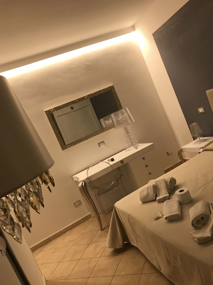Classic Double or Twin Room photo 2