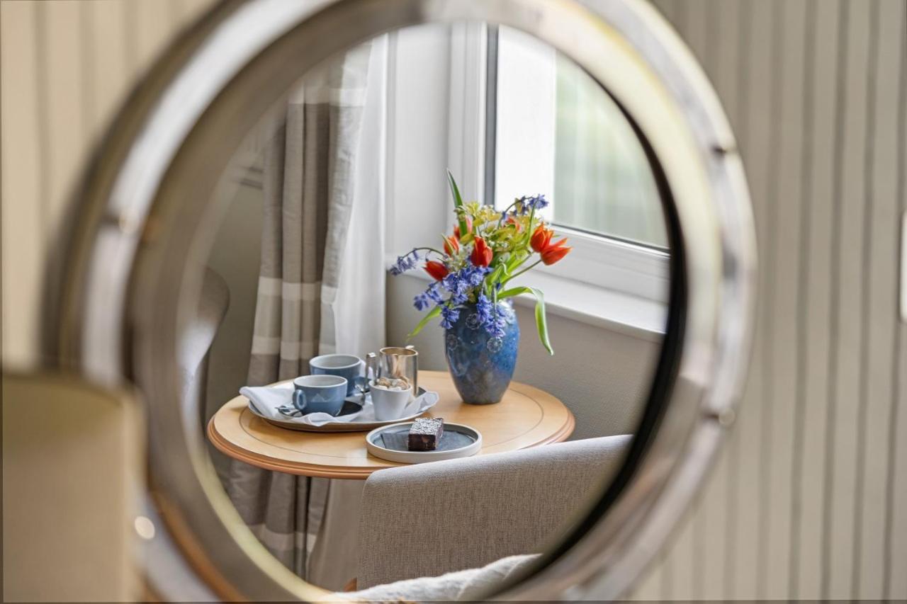 King Room with Balcony photo 2