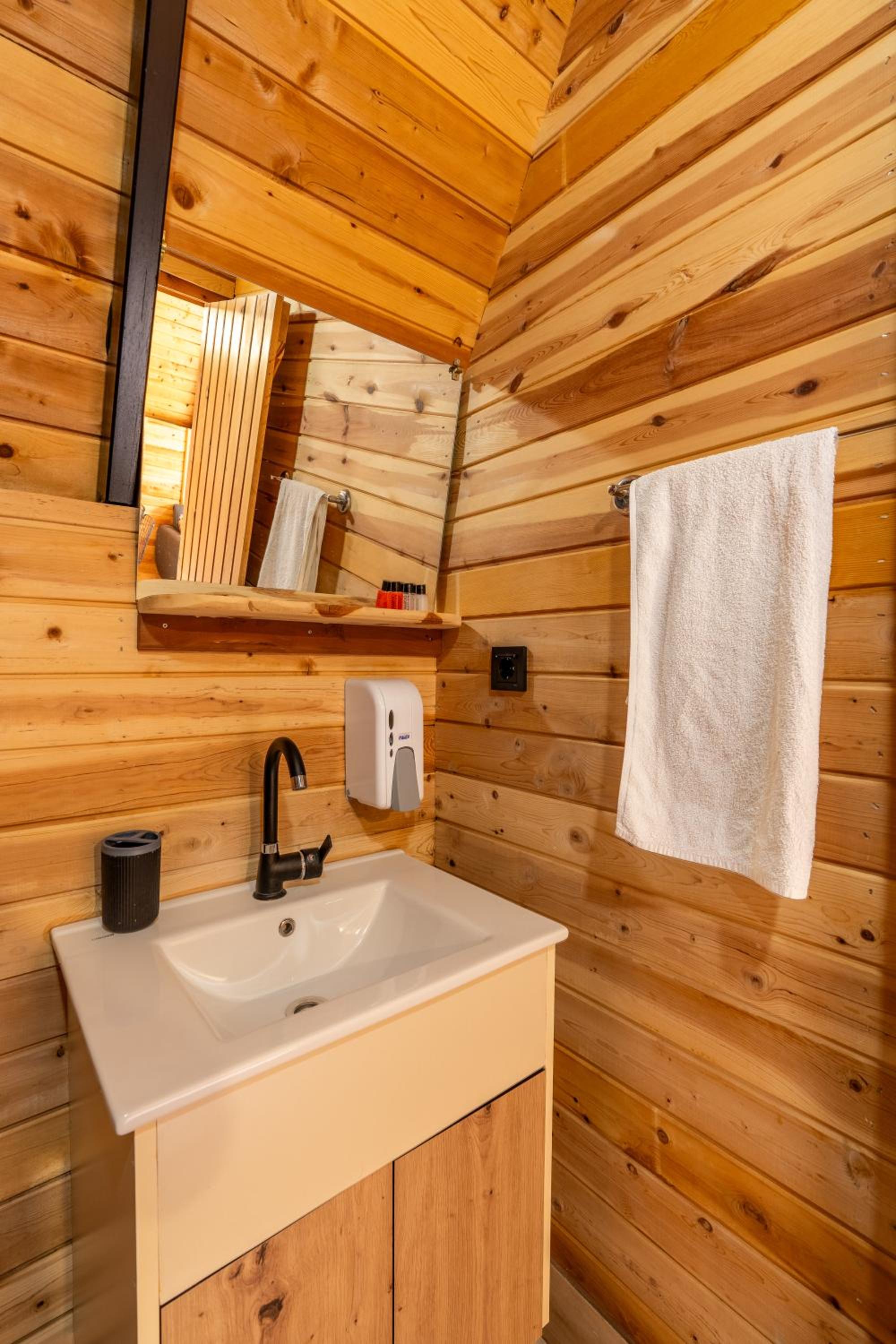 Vacation Home - Photo 2