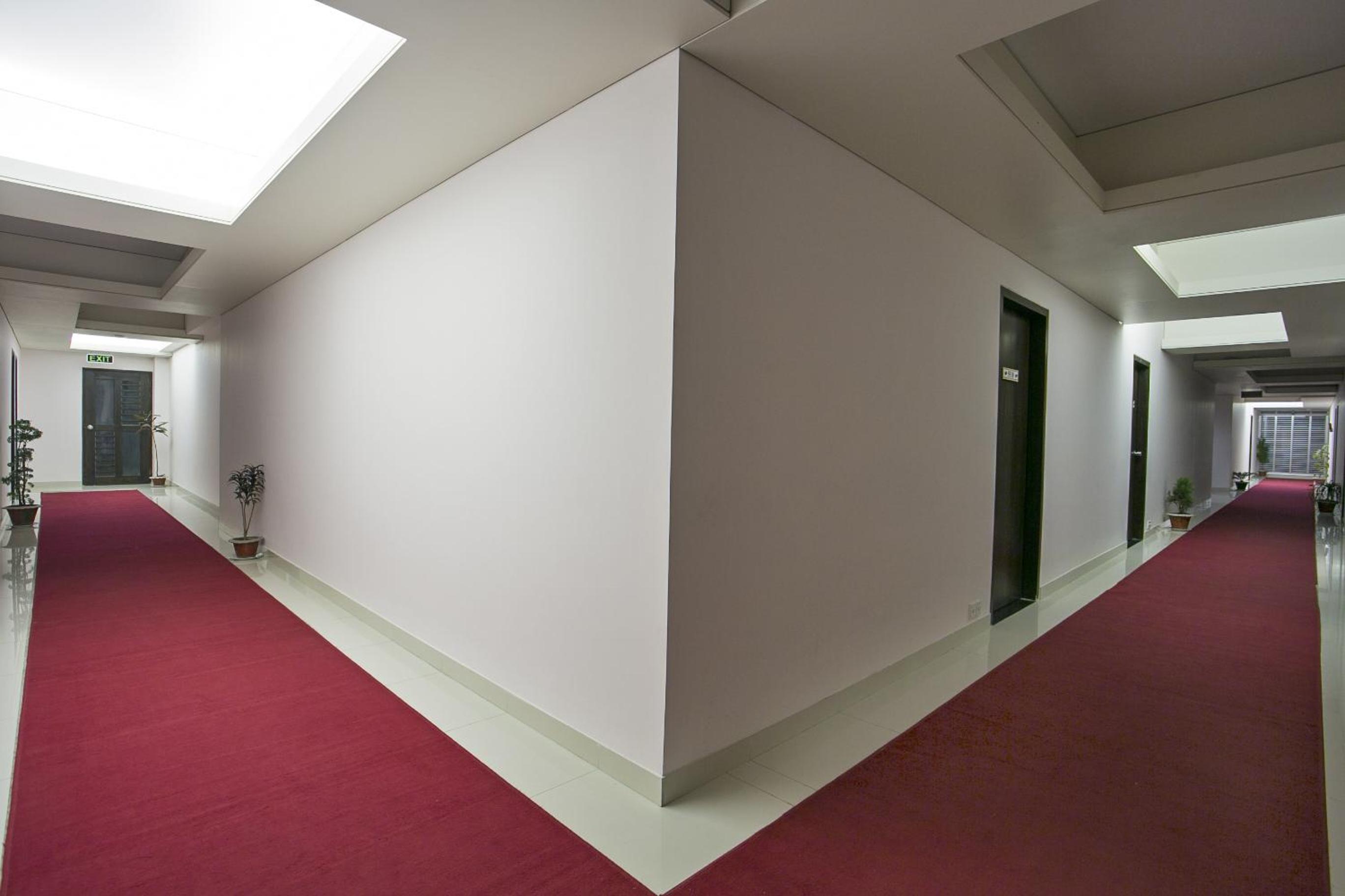 Superior Family Room photo 3